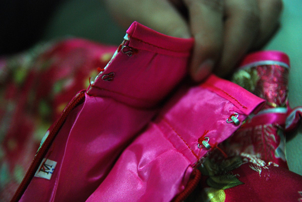 �ֹ������c�C(j��)�����۵�ʮ�c(di��n)��ͬ