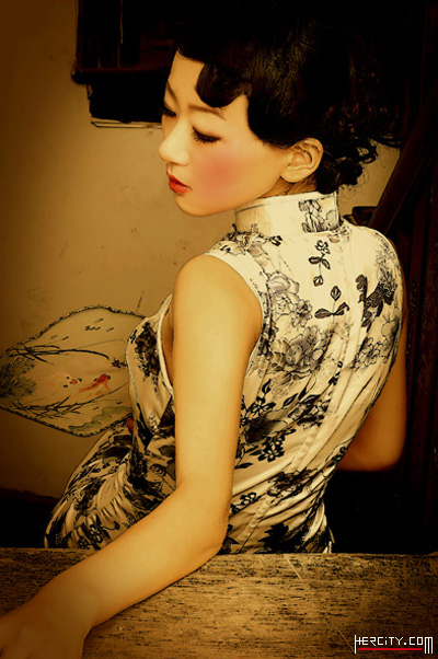 ����Ӱ�����۔zӰ���o�o���໨��