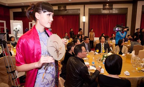 �Ϻ��������C����Ӿ�����Ƭ