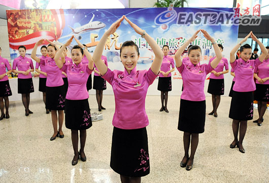 �Ϻ��������Ƴ˄ՆT�y(t��ng)һ�������b