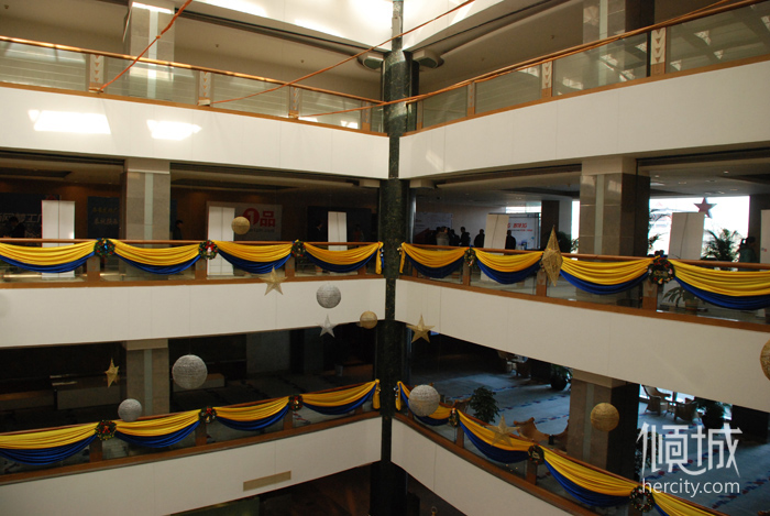 傾城參加2010陜西互聯(lián)網(wǎng)大會