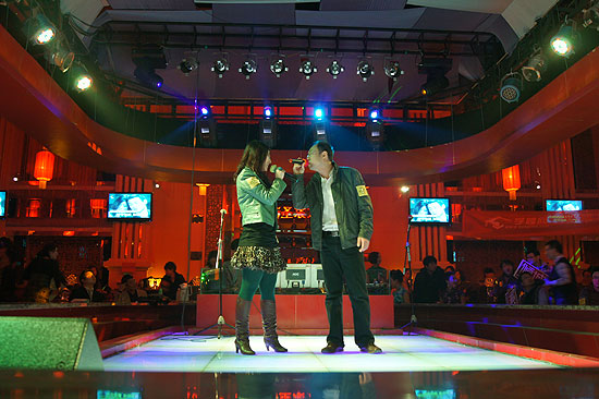 ꖹ�r�г���ʢ��A�M��Ļ