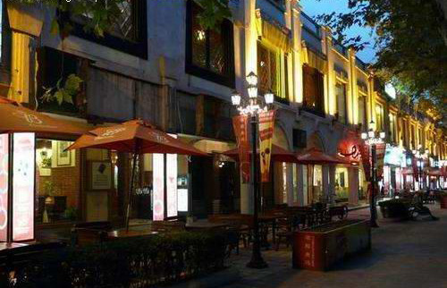 ����Ů���c���Ϻ��󷿵Ĺ���