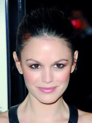 �P�c���´���Ů��15�������y