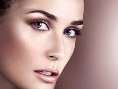 九位美女明星滋養(yǎng)美唇法