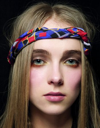 �Ȕ������� 8�����΢�����y