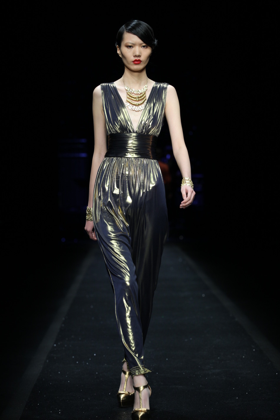 �x�h�y�͹��L���u ��70����¾�