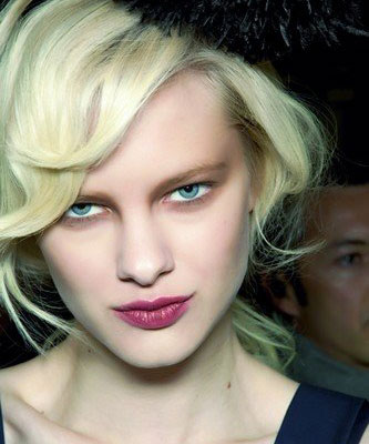 �̰l�Lϯ�� �ʊy������