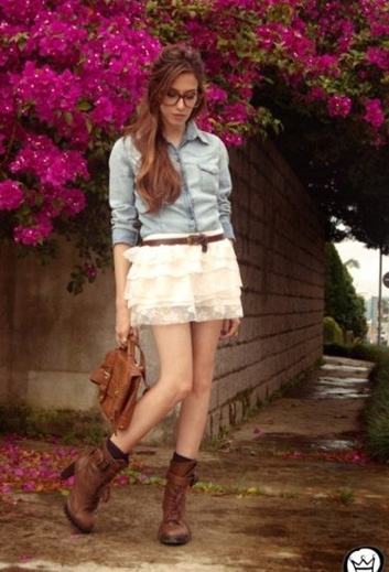 清涼小衫+俏麗裙子 輕盈出動