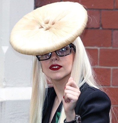 目瞪口呆!Lady Gaga超夸張的驚艷發型