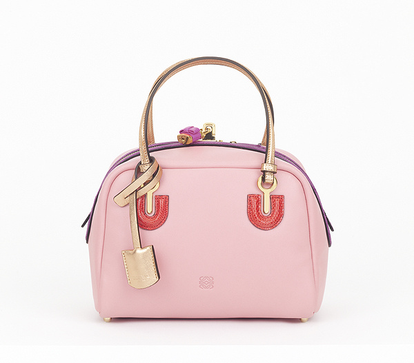 ��ɫ�ؿ��^����Loewe 11�����ִ�ϵ�еǈ�