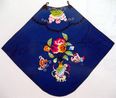 ���Ƕ����Ї��Ŵ�Ů�˵ĺ�����