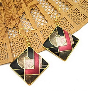 �Ї��L��̩�{���h ������F����