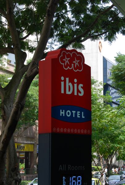 �¼��£������ɫ��֮��