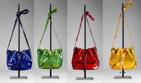 奢侈大牌的透明包包 讓你透明一夏