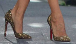 ��С�tЬ������˾������Ěvʷ