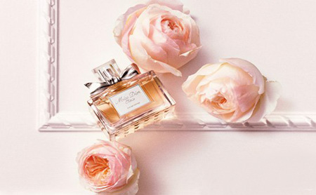 �紺��マ����������ˮ��Ů��һ����횓��еĶY��