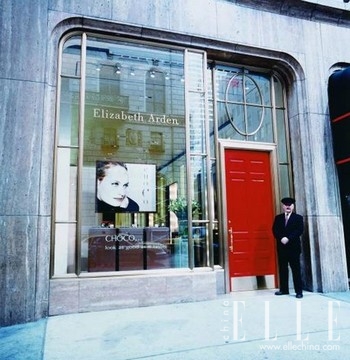 Elizabeth Arden��һ���t�T,�_��һ����������