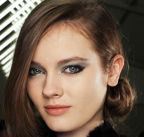 6����A�۾��������̞��p�����