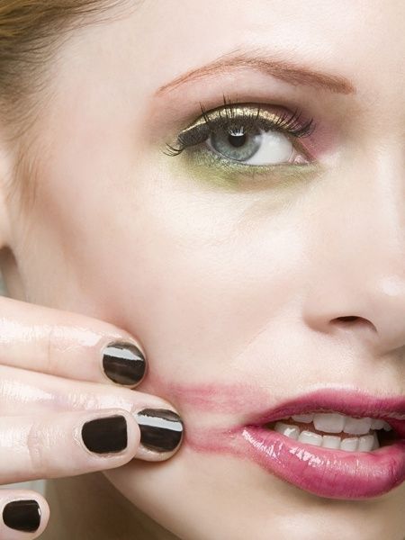 教你打造簡單完美彩妝 永不OUT