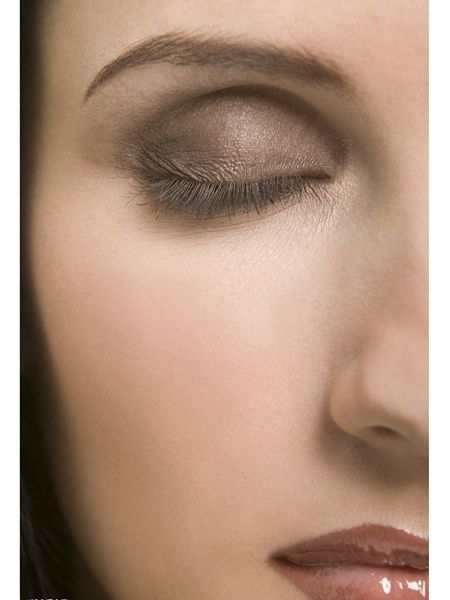 教你打造簡單完美彩妝 永不OUT