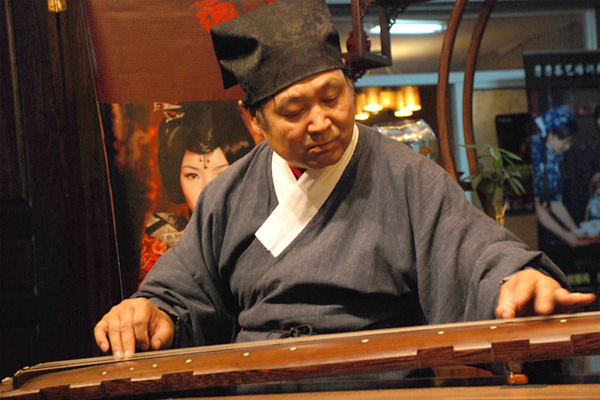 �A�ǾW�����W�Ѳ�Ԓ���A�M�ɹ�