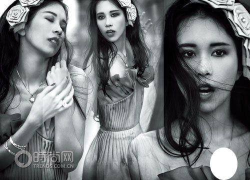 ������Ů�S���T�� �����������λ