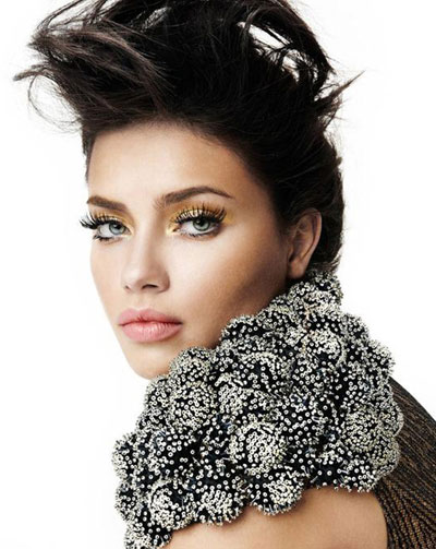 ��ʹ��ģ����˽����ˮ���ݷ���