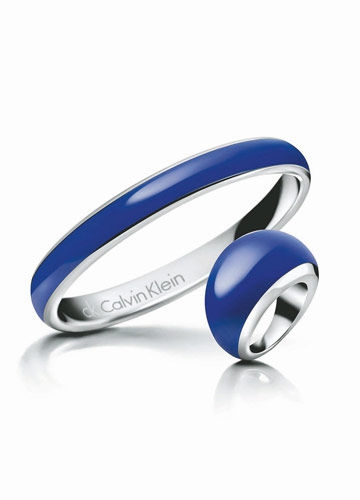 藍寶石飾品的美人氣質