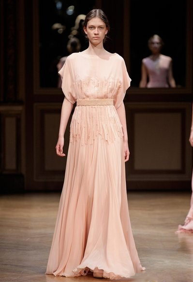 �h���е�Ů���B(t��i)��