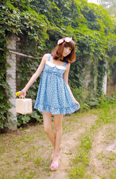 �����B��ȹ���������� Ӣ���Lζ��С����