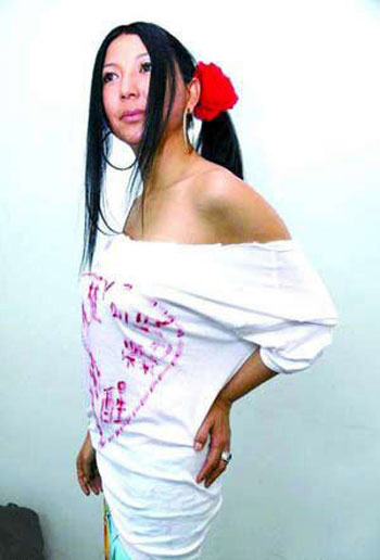 ��B��¶ 22λŮ�ǡ����顱ƴ�Ը�