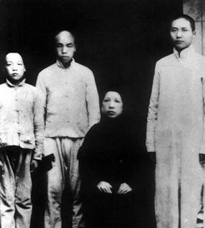 ë�ɖ|һ���е�����Ů��