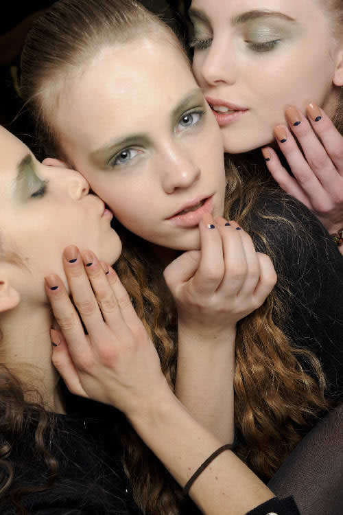 2011�~�s�r�b�� Philip Lim��ɫ�ۊy