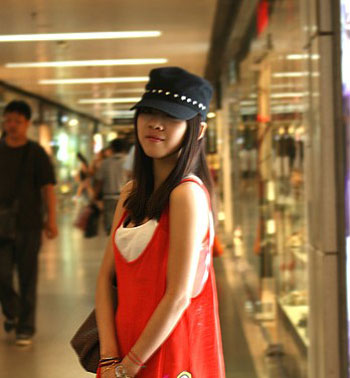 ������Ů �L�l�h�h