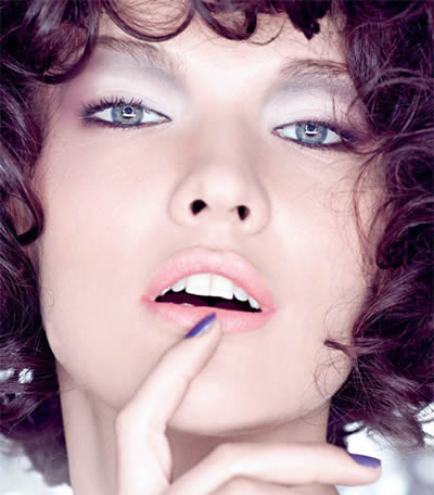 4��y�ݬF���е������~ 