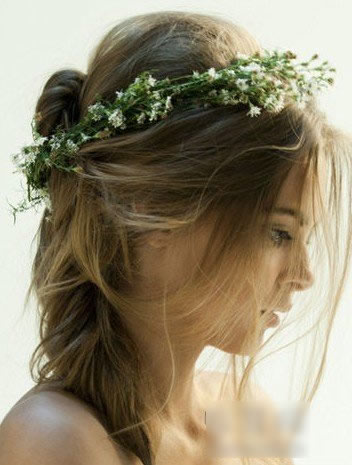 6款時尚新娘發(fā)型驚艷秀場