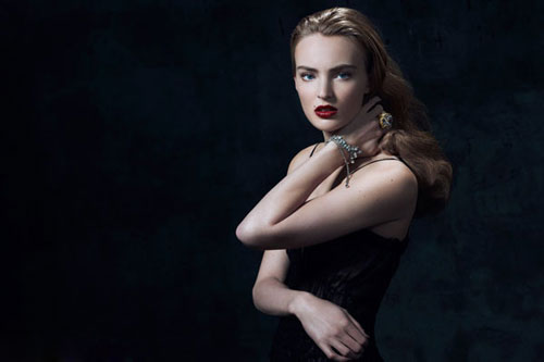 �����볬ģ��⌚�� ���[���A�r�д�Ƭ