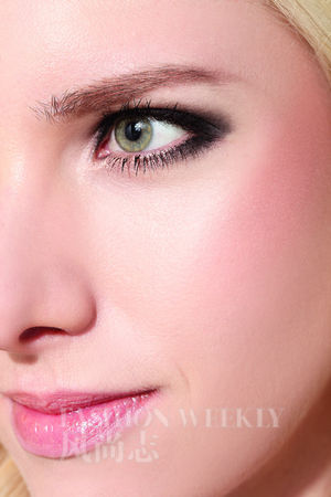 ����ɫ���x�y ׌�����^׃3Ů����