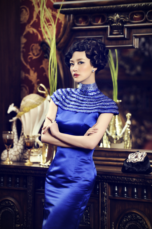 ��������(f��)����Ƭ�����Ӻ�ɫ֮�{(l��n)Ҳ