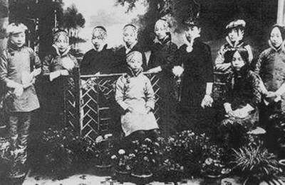 �����Ů�x�� ����������÷