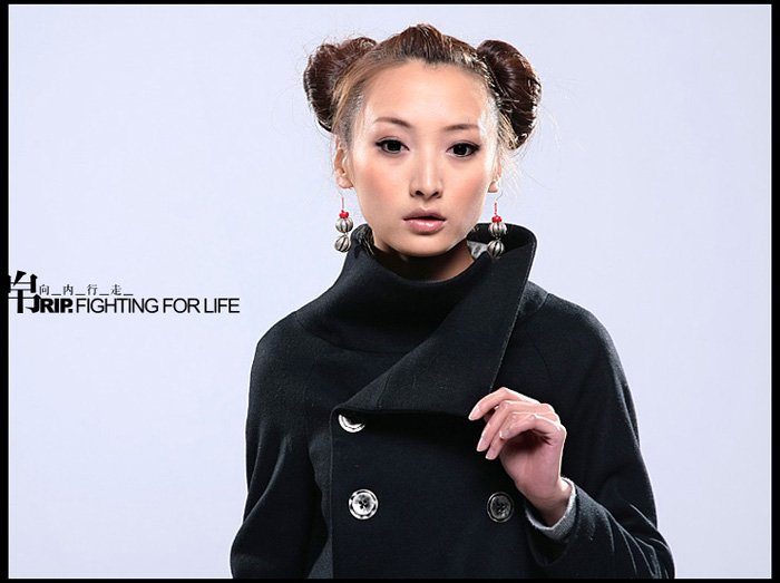 �Ѳ���ƷŮ���ﶬ�b�L(zh��ng)����ë�����״���