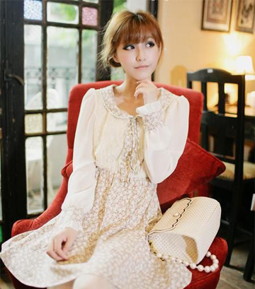 ����Ů�������С���b ����holdס�r(sh��)��