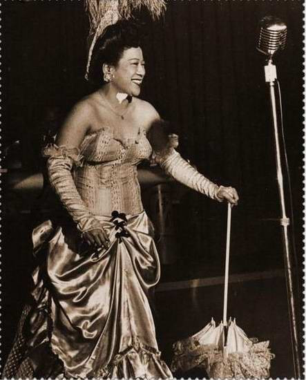 ����r���Ϻ�ҹ�������G��Ů��