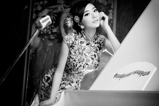 ���ۣ����z����Ů�����W