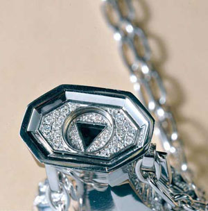 �໨�ɰ���Ȼ�����ġ���ƿ���錚