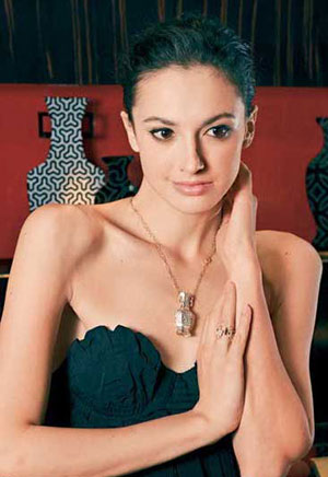 �໨�ɰ���Ȼ�����ġ���ƿ���錚