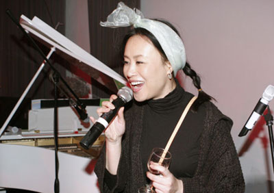 ��Ů�ˎ͡��Y�����w��÷׃���¶���