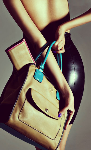 �r��ɫ��ϵ���� ���I�L����