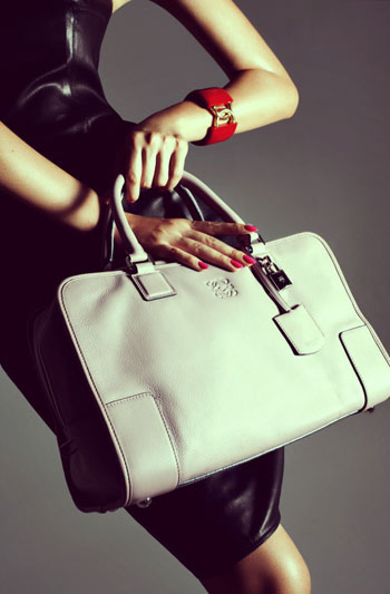 �r��ɫ��ϵ���� ���I�L����